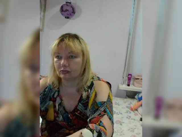 LucyAlexis webcam