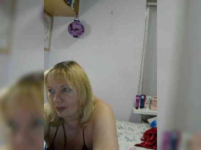 LucyAlexis webcam