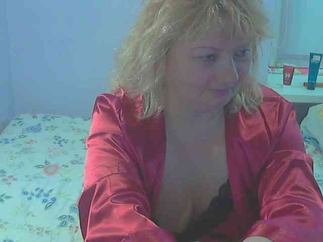 LucyAlexis webcam