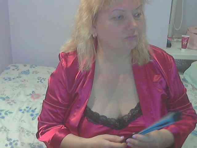 LucyAlexis webcam