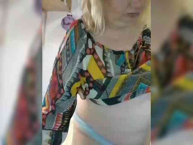 LucyAlexis webcam