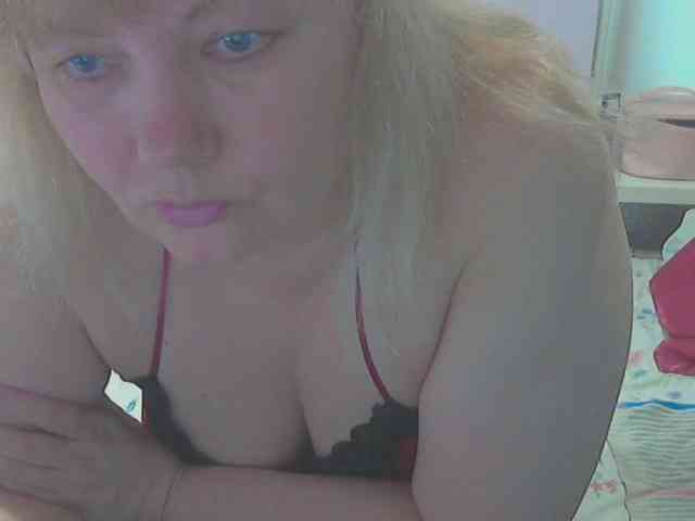 LucyAlexis webcam