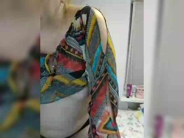 LucyAlexis webcam