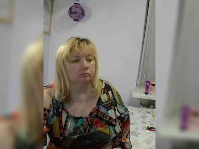 LucyAlexis webcam