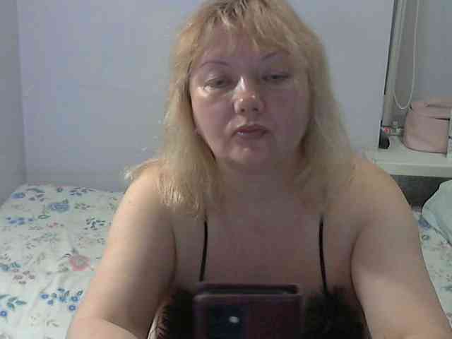 LucyAlexis webcam