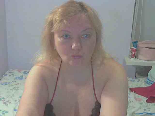 LucyAlexis webcam