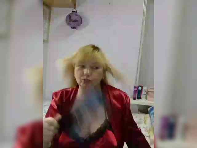 LucyAlexis webcam