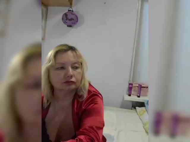 LucyAlexis webcam