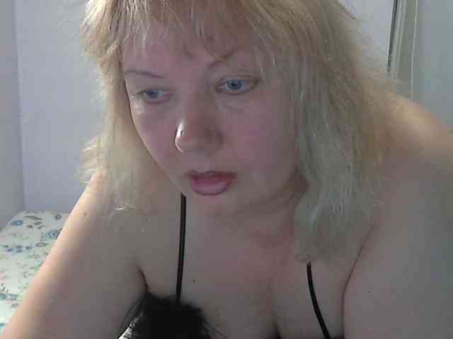 LucyAlexis webcam