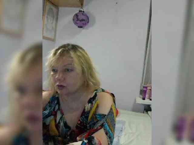 LucyAlexis webcam