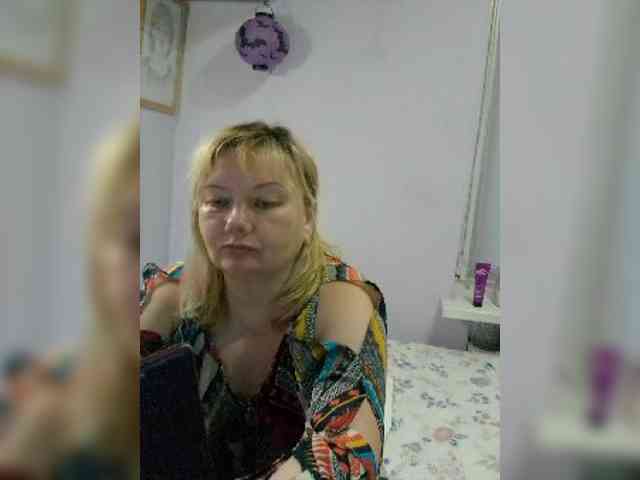 LucyAlexis webcam