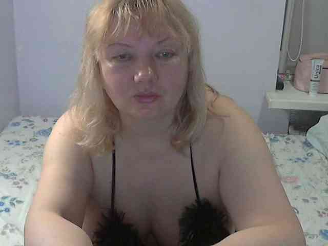 LucyAlexis webcam