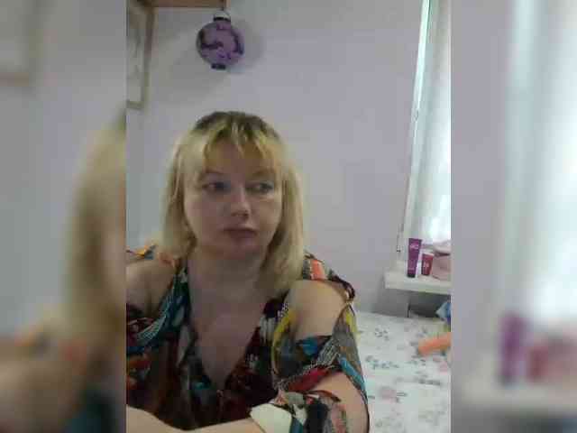 LucyAlexis webcam