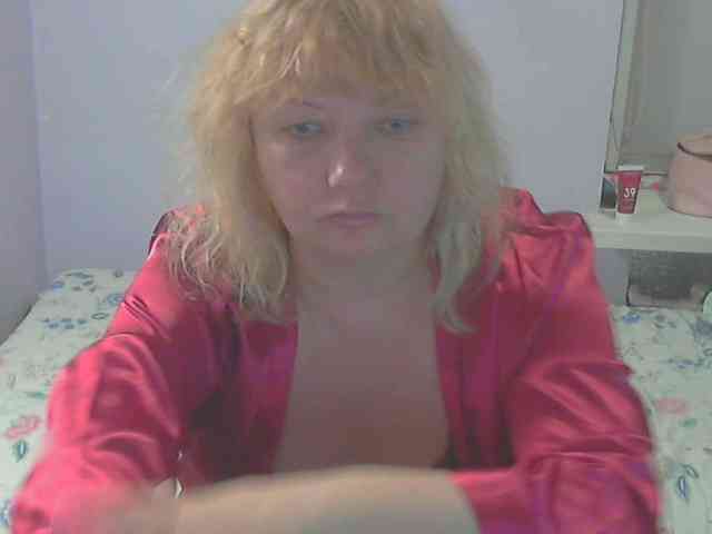 LucyAlexis webcam