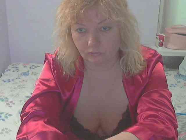 LucyAlexis webcam