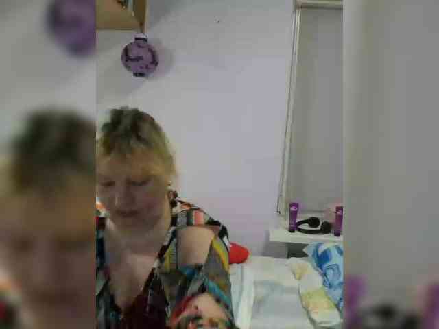 LucyAlexis webcam