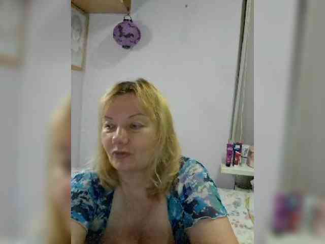LucyAlexis webcam
