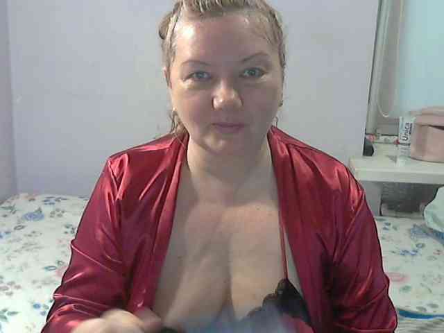 LucyAlexis webcam