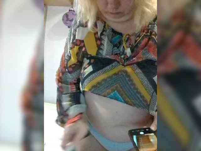 LucyAlexis webcam