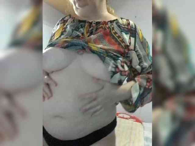 LucyAlexis webcam