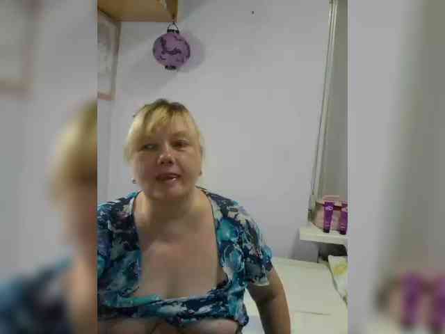 LucyAlexis webcam