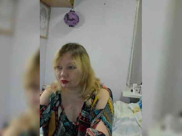 LucyAlexis webcam