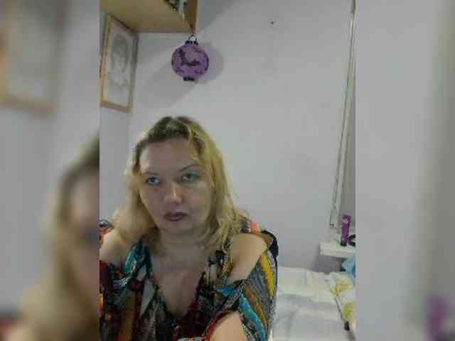 LucyAlexis webcam