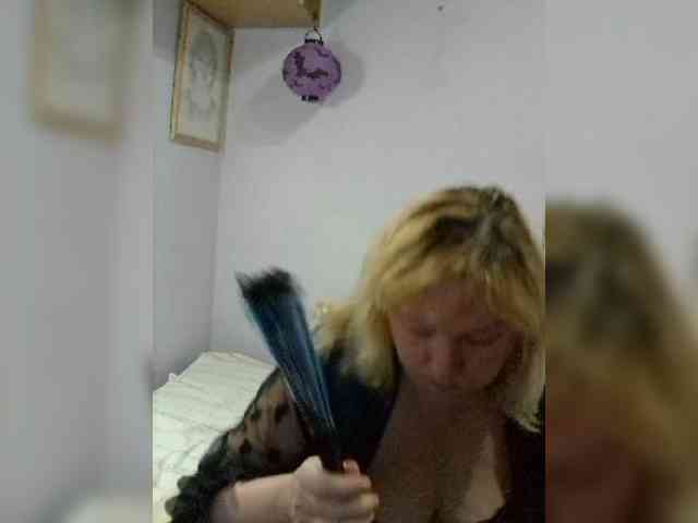 LucyAlexis webcam