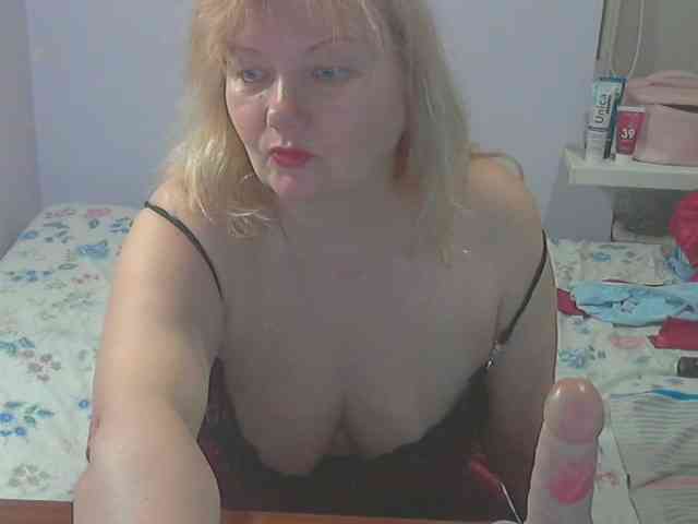 LucyAlexis webcam
