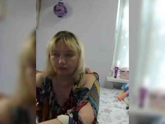 LucyAlexis webcam