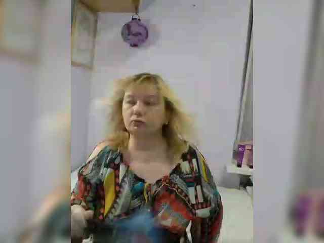 LucyAlexis webcam