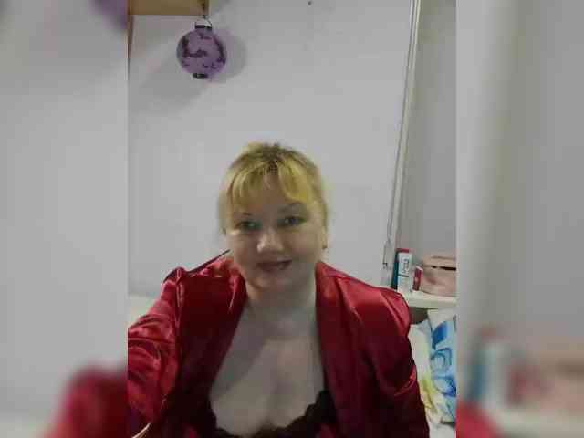 LucyAlexis webcam