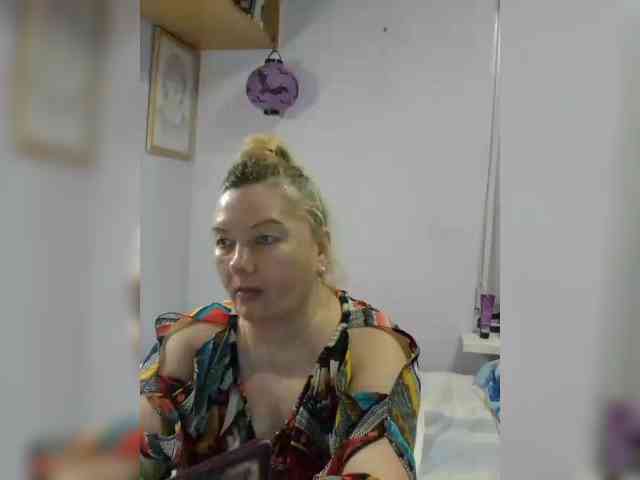 LucyAlexis webcam