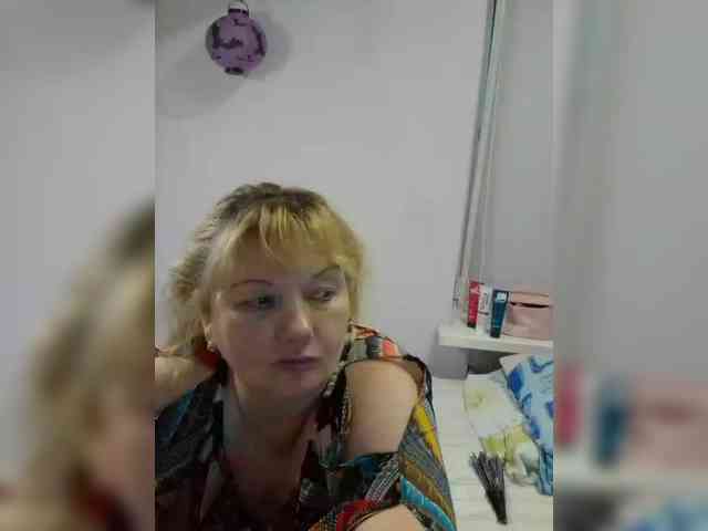 LucyAlexis webcam