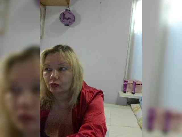 LucyAlexis webcam