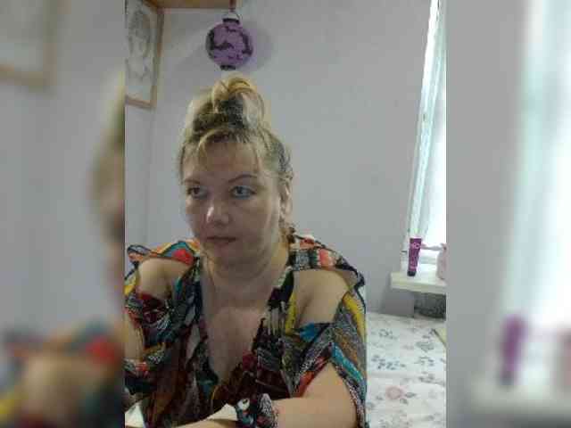 LucyAlexis webcam