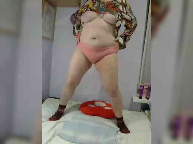 LucyAlexis webcam