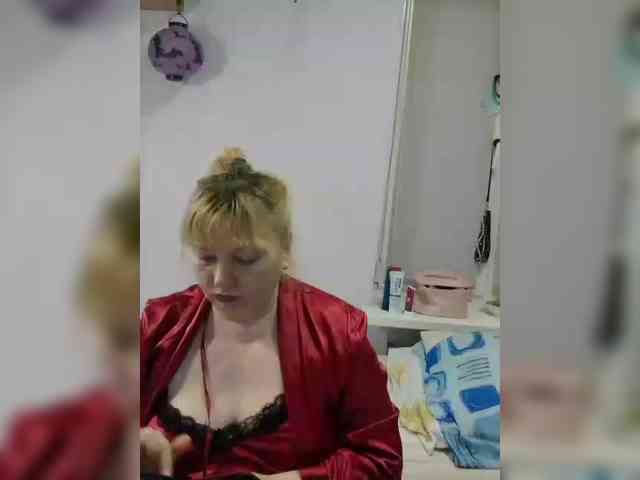 LucyAlexis webcam