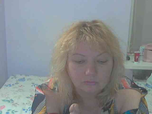 LucyAlexis webcam