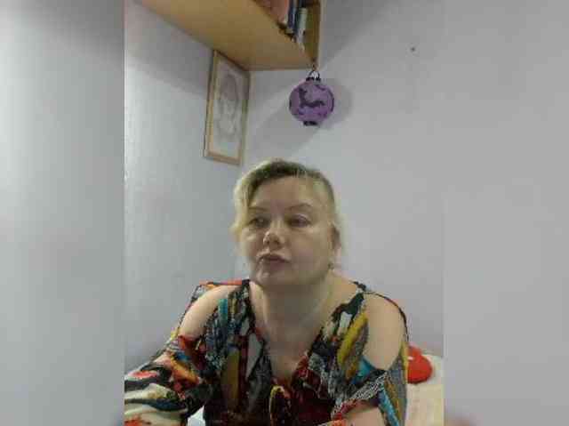 LucyAlexis webcam