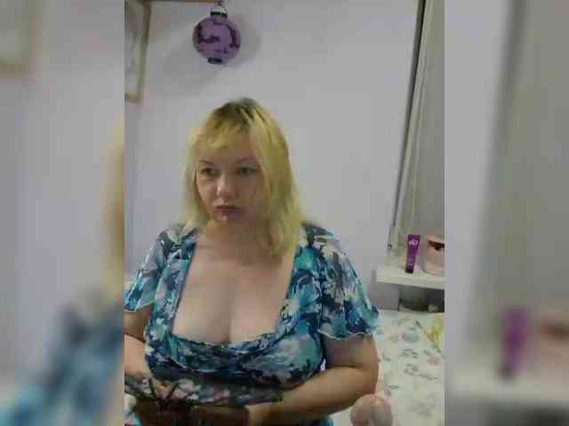 LucyAlexis webcam