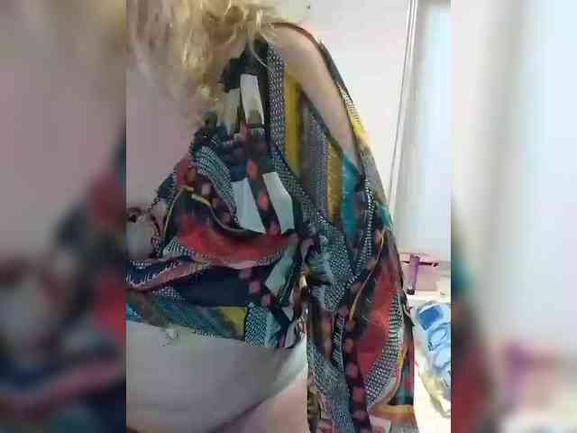 LucyAlexis webcam