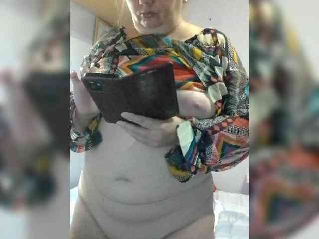 LucyAlexis webcam
