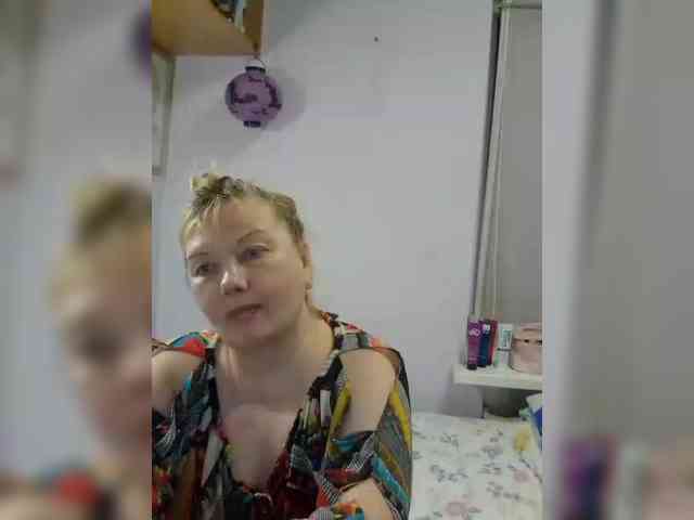 LucyAlexis webcam