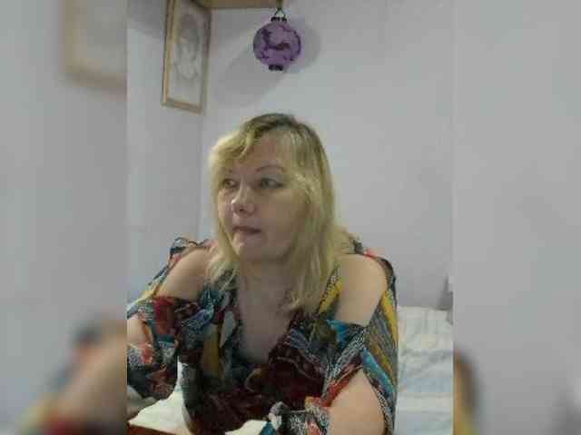 LucyAlexis webcam