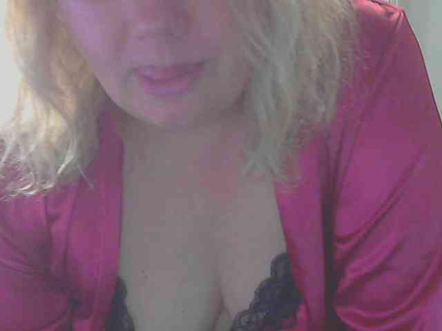 LucyAlexis webcam