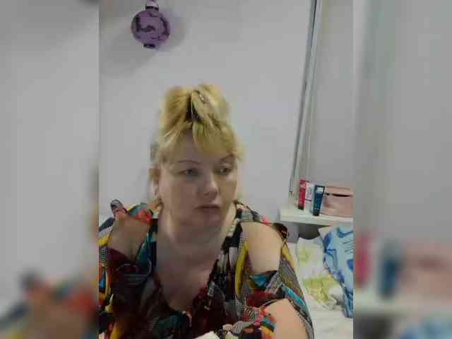 LucyAlexis webcam