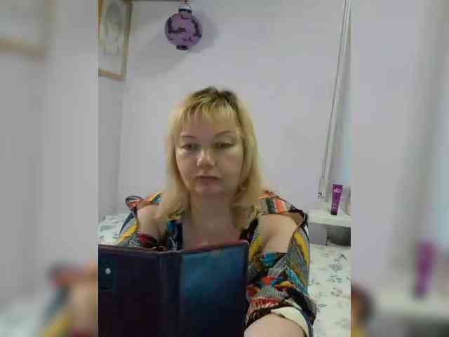 LucyAlexis webcam