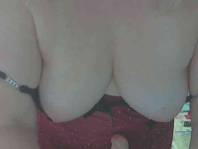 LucyAlexis webcam