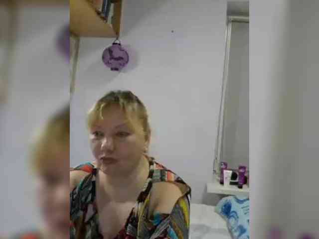 LucyAlexis webcam